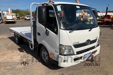 Hino 2020   300 616 Table Top