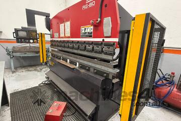 Amada   RG80 Press Brake