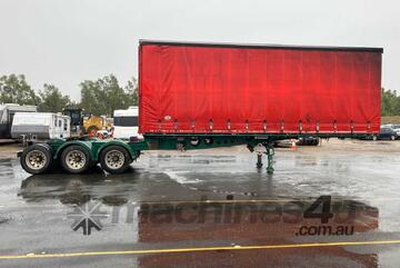 2010 Maxitrans ST3 Tri Axle Curtainside Roll Back A Trailer