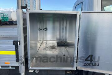 Hino 2021   300 616 Table Top