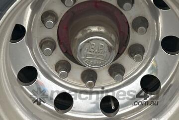 2011 FTE 3A Tri Axle Refrigerated Pantech