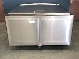 2,550lt Insulated Stainless Steel Tank - picture0' - Click to enlarge