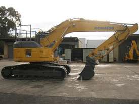 KOMATSU PC228US  - picture2' - Click to enlarge