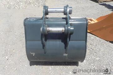 Universal Custom Bucket-GP Attachments