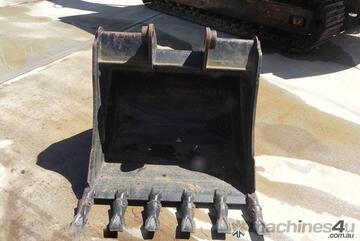 Caterpillar 800mm Bucket-GP Attachments Caterpillar 800mm Bucket-GP Attachments