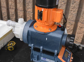 60 L/h chemical metering pump - picture2' - Click to enlarge