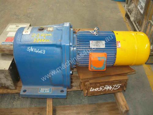 caption Fenner Reduction Box Motor/ 28RPM