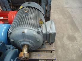 CMG 75HP 3 PHASE ELECTRIC MOTOR/ 1480RPM - picture1' - Click to enlarge