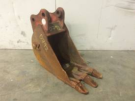 250MM TOOTHED TRENCHING BUCKET SUIT 1-2T MINI EXCAVATOR D792 - picture0' - Click to enlarge