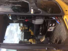 2013 Komatsu PC88 MR-8 - picture1' - Click to enlarge