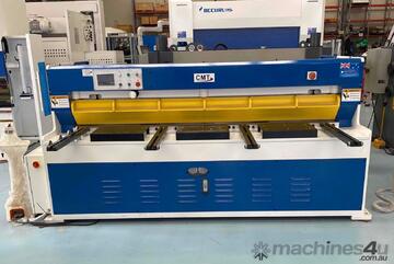 CMT HYDRAULIC GUILLOTINE | 6MM CAP | 3100MM LENGTH | PROGRAMMABLE BACK GAUGE