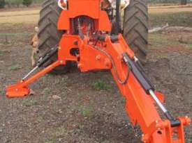 Backhoe B6 for 20-35hp tractors - picture1' - Click to enlarge