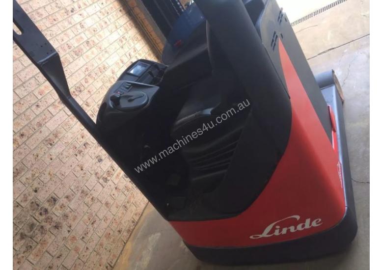 Linde R16 sit on reach truck 4.5m 