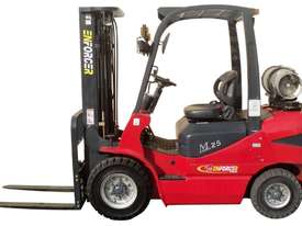 2.5T Diesel or LPG Forklift, 4.5m 3 stage mast, side shift, solid tyres. Rent to Own available - picture0' - Click to enlarge