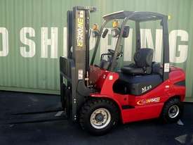 2.5T Diesel or LPG Forklift, 4.5m 3 stage mast, side shift, solid tyres. Rent to Own available - picture0' - Click to enlarge