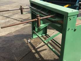 Sheet Metal Guillotine Jorg Manual Treadle Cutting Capacity 1250 x 1.6  - picture1' - Click to enlarge