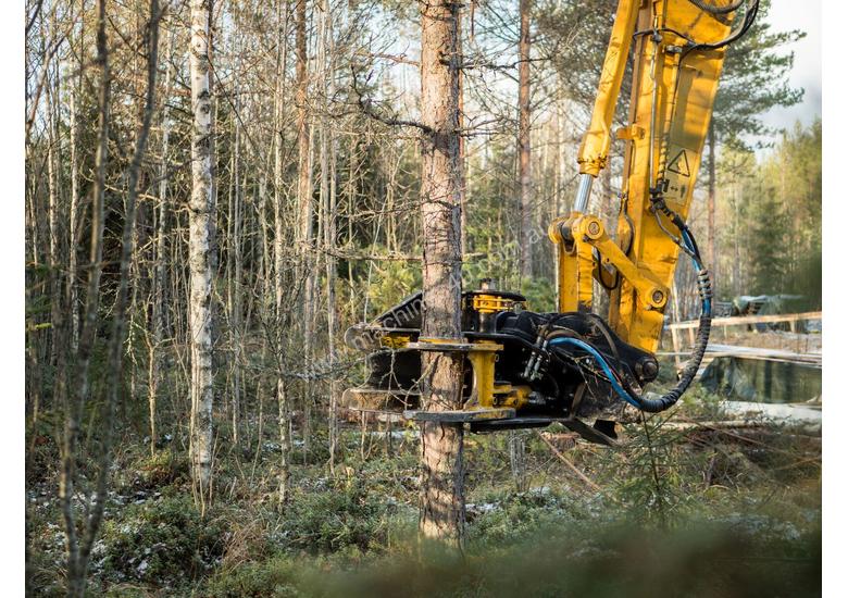 caption TMK Tree Shear TMK300 for 5-20 ton excavators