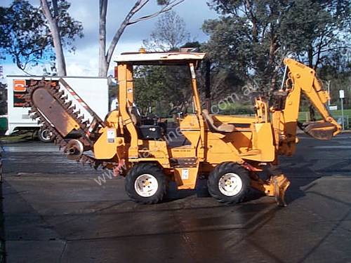 Z3500 trencher and B/hoe , ex telstra , 975 hrs , 