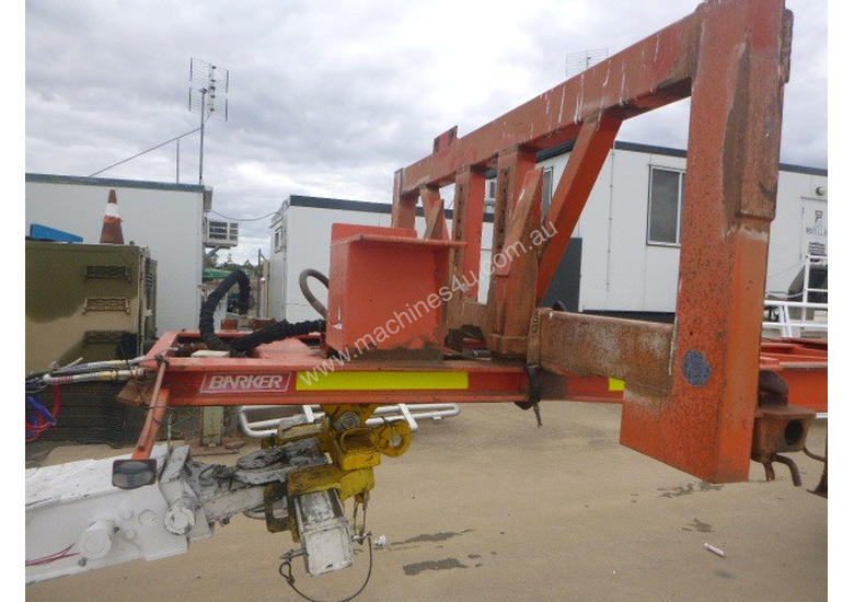 caption Barker Semi Skel Trailer