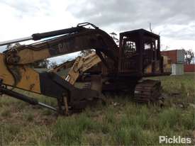 Caterpillar 324D - picture1' - Click to enlarge