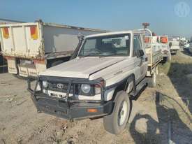 Toyota Landcruiser 76/78/79 Series - picture2' - Click to enlarge