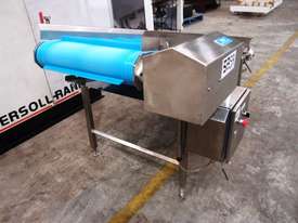 Incline Cleated Belt Conveyor, 1900mm L x 600mm W x 950mm H - picture0' - Click to enlarge