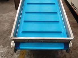 Incline Cleated Belt Conveyor, 1900mm L x 600mm W x 950mm H - picture2' - Click to enlarge