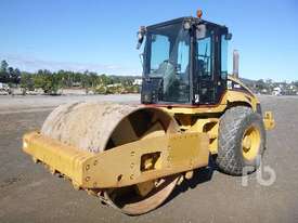 CATERPILLAR CS563E Vibratory Roller - picture0' - Click to enlarge
