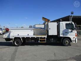 Hino FD7J 500 Series - picture0' - Click to enlarge