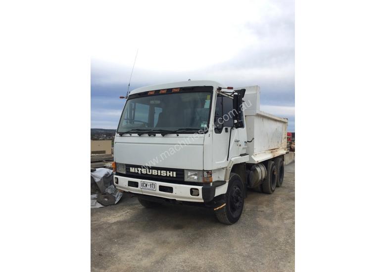 caption MITSUBISHI FV 458 -TANDEM