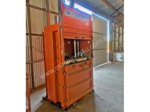 Orwak 3400 Baler