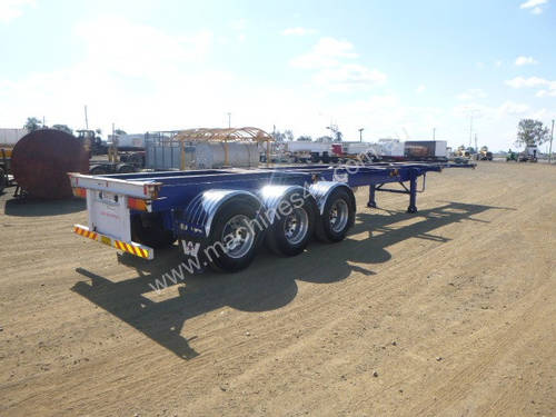 Australian Semi  Skel Trailer