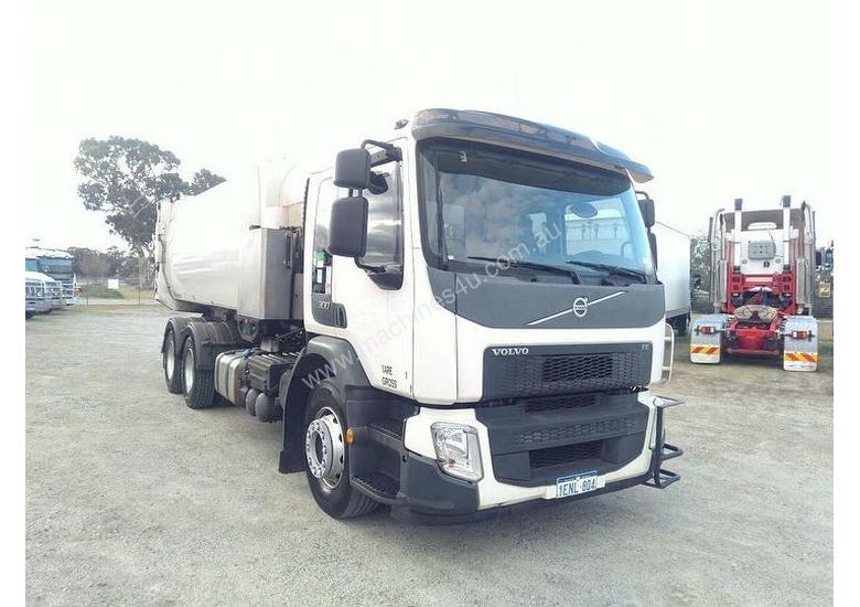 caption Volvo FE 300