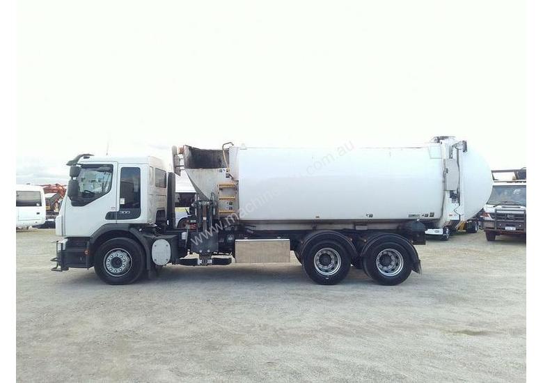 caption Volvo FE 300