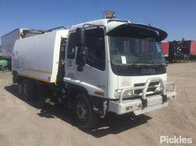 2001 Isuzu FRR500 - picture0' - Click to enlarge