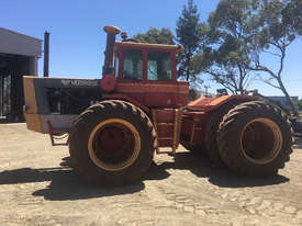 Versatile 835 FWA/4WD Tractor - picture0' - Click to enlarge