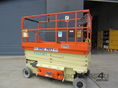 2016 JLG 3246ES 32ft Electric Scissor Lift – Ideal for High Reach and Smooth Indoor Operations!