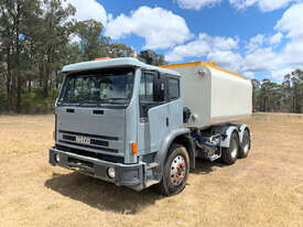 Iveco Acco 2350G Water truck Truck - picture0' - Click to enlarge