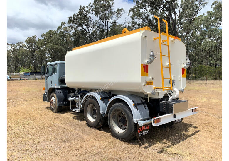 caption Iveco Acco 2350G Water truck Truck