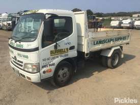 2011 Hino 300 series - picture2' - Click to enlarge