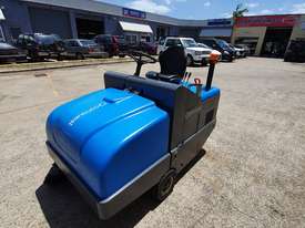 Conquest PB115E Ride on Electric sweeper. low hours - picture0' - Click to enlarge