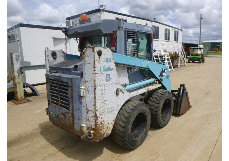 Used Toyota Toyota 4SDK8 Huski Skid Steer Loader Skid Steer Loaders in