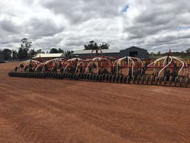 Bourgault 8810 Seeder Bar Seeding/Planting Equip - picture1' - Click to enlarge