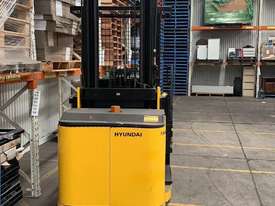 Hyundai 13BOP-7 Electric Order Picker Forklift- Low Hours - picture0' - Click to enlarge