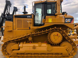 Caterpillar D7R Std Tracked-Dozer Dozer - picture2' - Click to enlarge