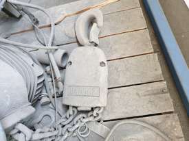 Demag 2 ton 3 phase Crane Hoist - Chain - with 11.9m Overhead Beam - picture1' - Click to enlarge