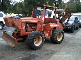 7610 trencher 84hp , New std chain and teeth fitted, - picture0' - Click to enlarge