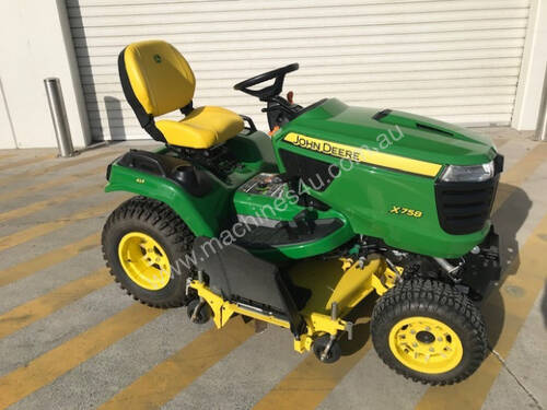 John Deere X758 Standard Ride On Lawn Equipment