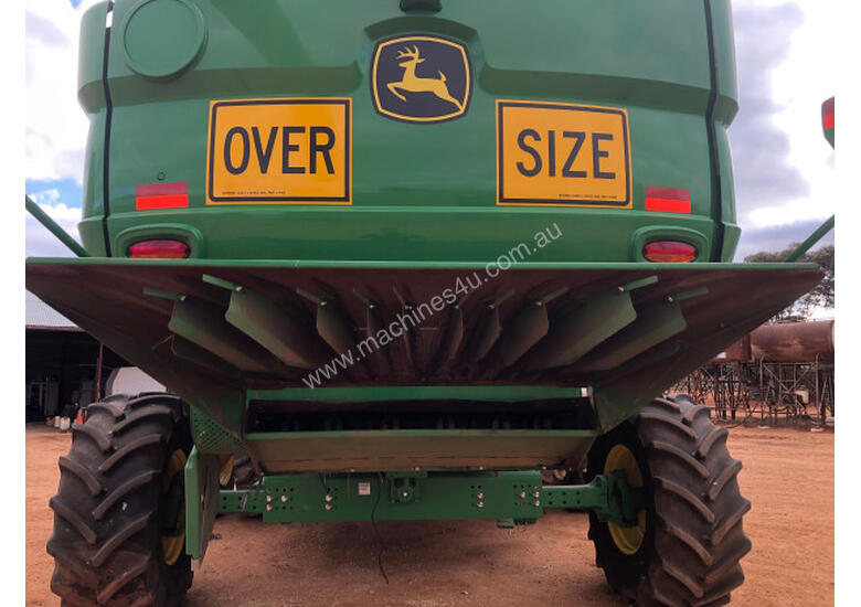 caption John Deere S670 Header(Combine) Harvester/Header