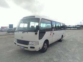 Toyota Coaster XZB50R Deluxe - picture1' - Click to enlarge